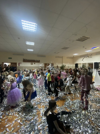 590802651_1376940177559239_4192750140473676382_n