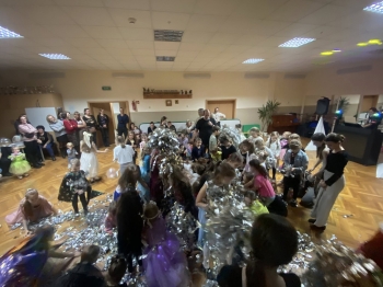 588503869_1376939727559284_8357392934440537752_n